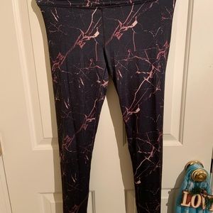 Black and pink marble legging